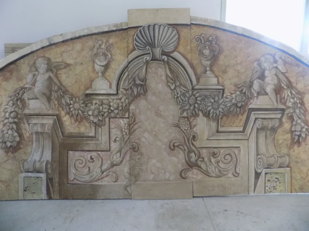 cassa organo dettagli pittorici